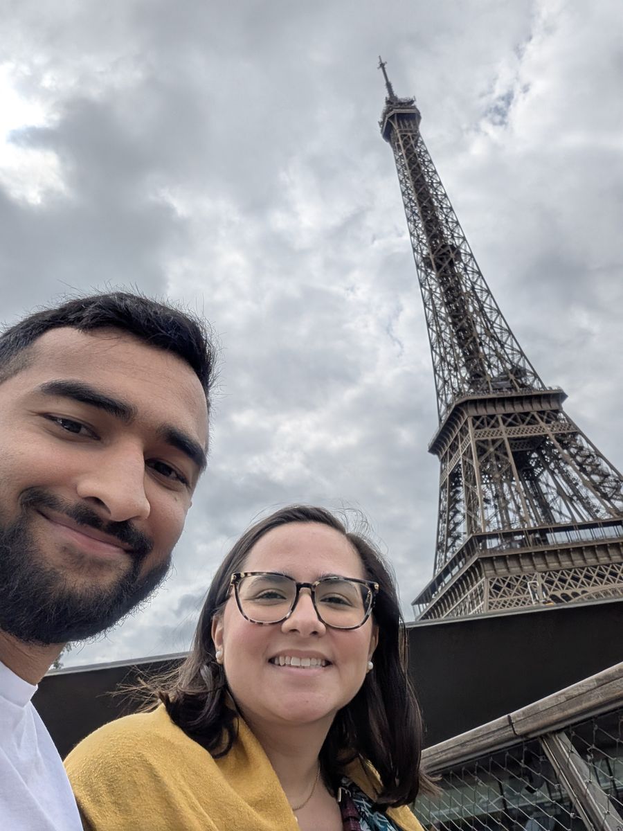 Couple selfie with the Eiffel Tower